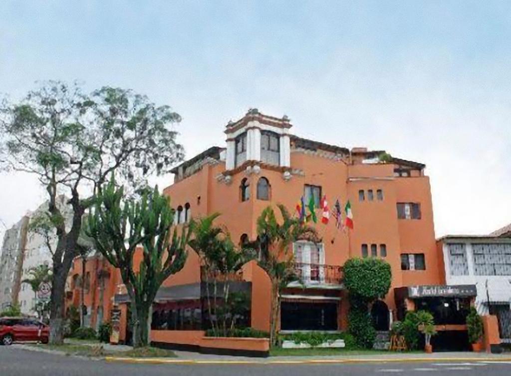 Hostal Torreblanca Hotel Lima Exterior photo